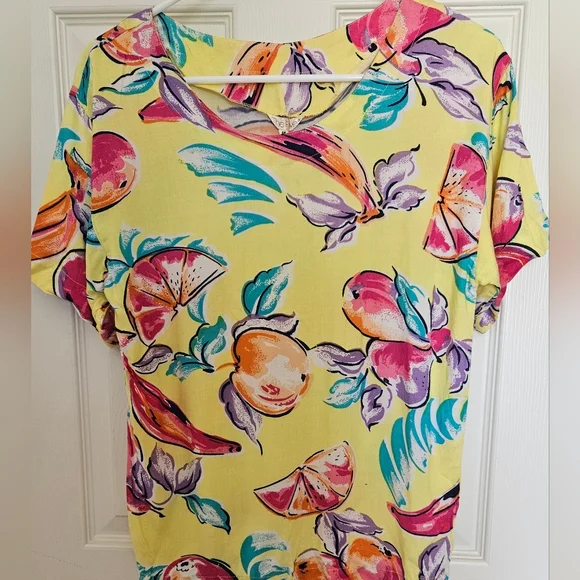 Vintage Floral Tee By The Five Size Medium - Picture 5 of 12